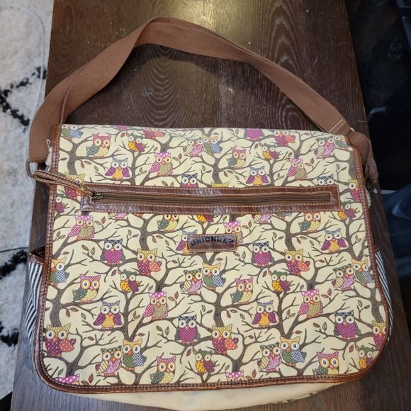 Union Bay Mail Bag Cross Body Owls - Picture 1 of 4